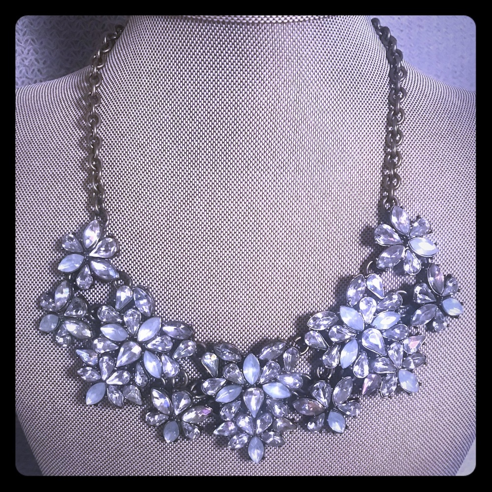 Statement necklace